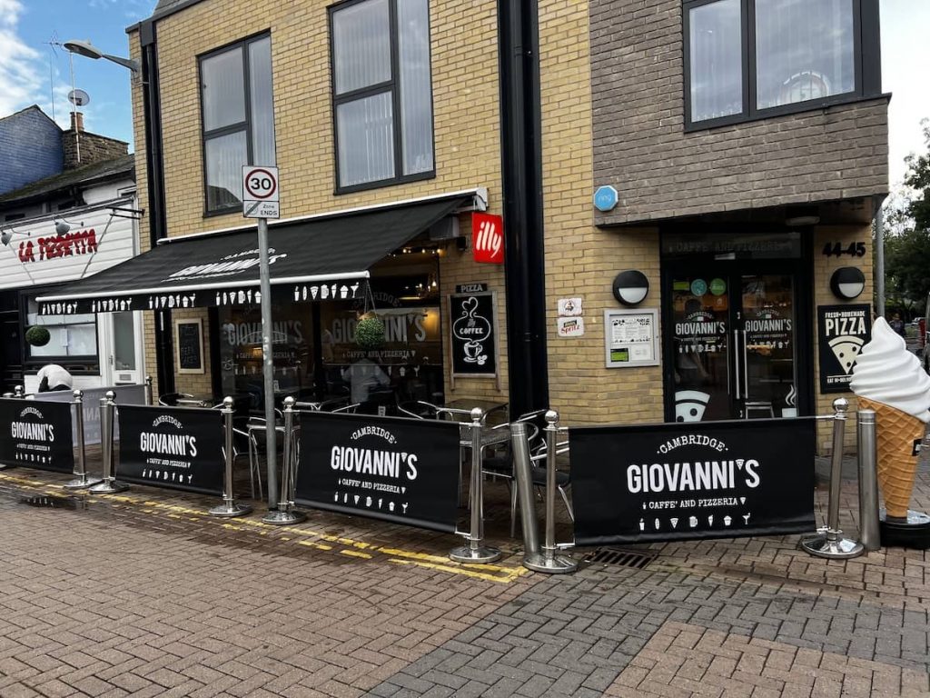 pizza restaurant signage side